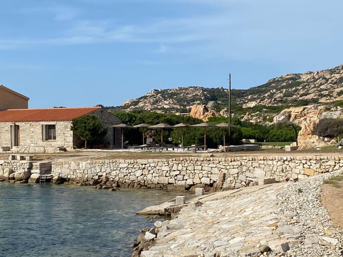 Appartamento Il Caracolo A Cala Francese La Maddalena  Buitenkant foto